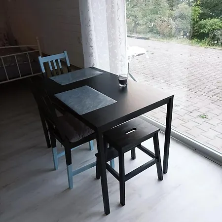 Kleine Mit Terrasse Am Waldrand Apartment *